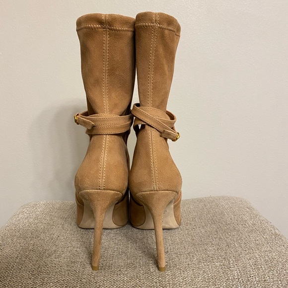 $695 Stuart Weitzman Stuart 100 Belted Boots - Picture 5 of 11